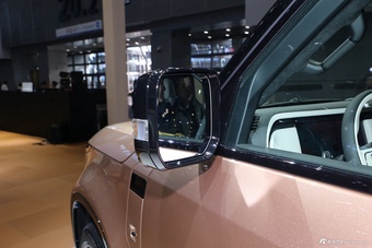 2025广州车展实拍：极石ADAMAS