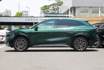 2026款ZEEKR 7X 75kWh 后驱MAX版
