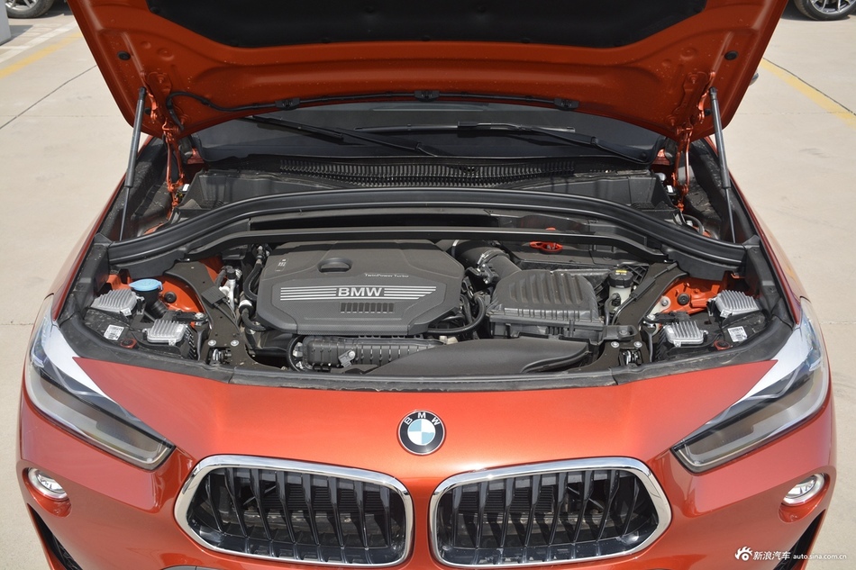 2018款宝马X2 1.5T sDrive20i M越野套装