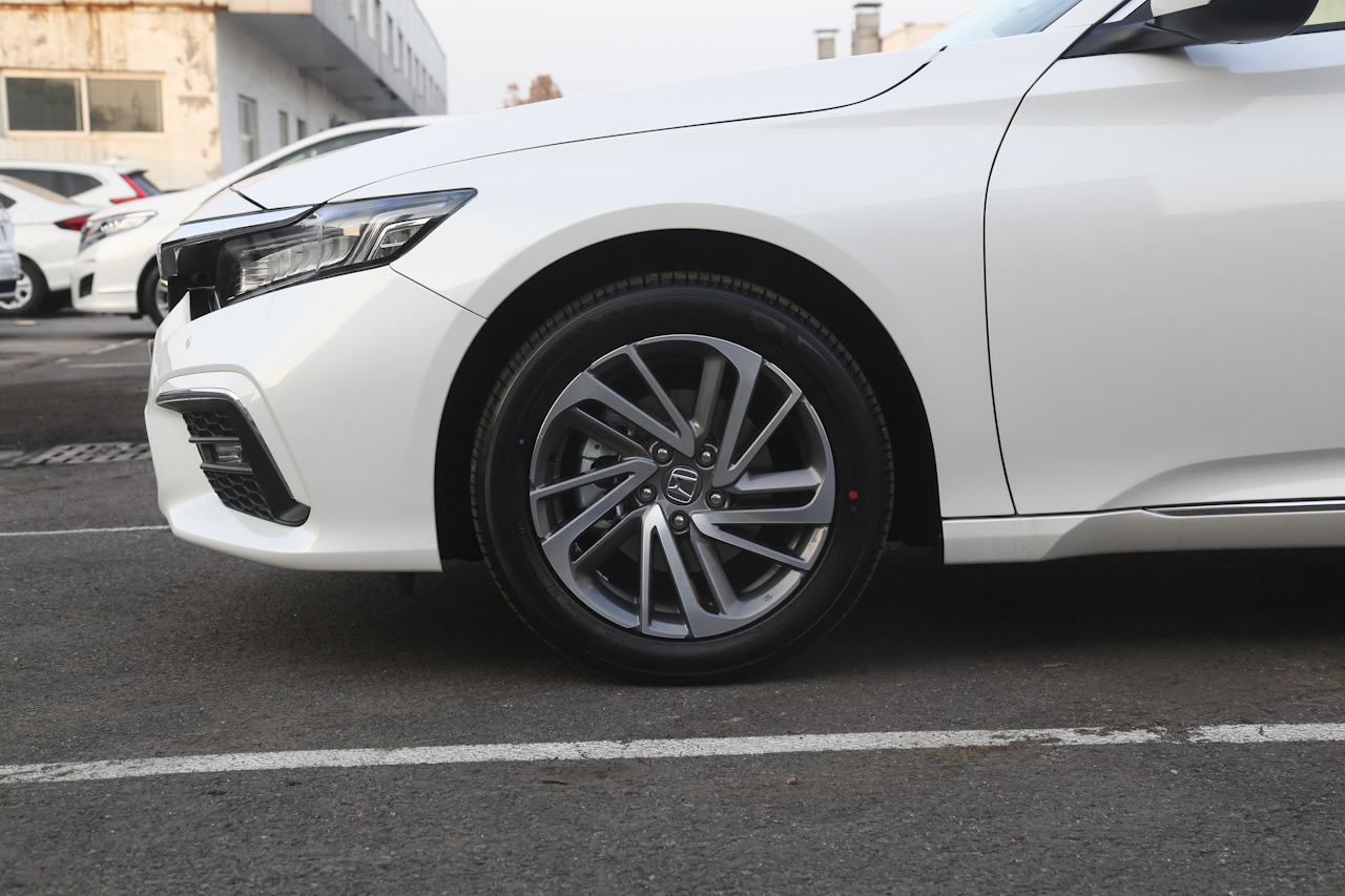 2019款INSPIRE 1.5T自动260TURBO 精耀版 国V