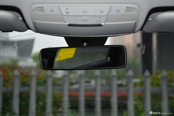 2021款奔驰E级改款 E 300 L 运动豪华型 