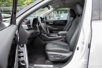 2023款汉兰达2.5L智能电混双擎两驱尊贵版 7座