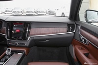 2023款沃尔沃S90 B5 智远豪华版