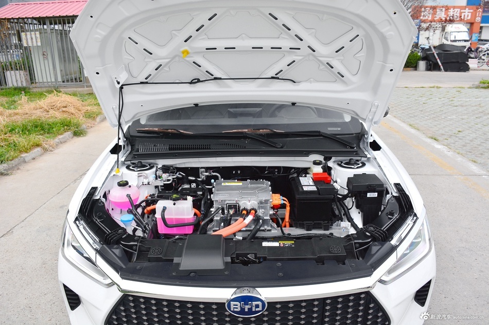  2020款比亚迪e3高续航版 耀·豪华型