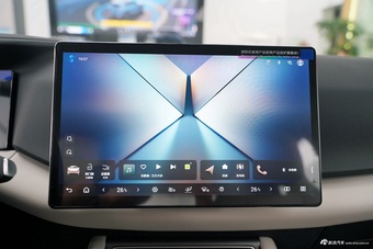 2025款比亚迪元UP 401KM智驾领先版