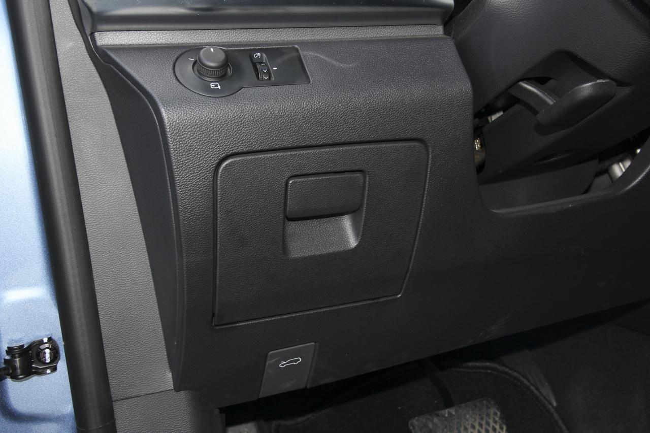 2017上汽大通D90 2.0T自动四驱天狼星