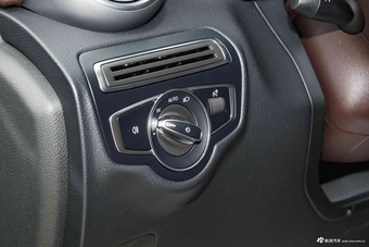 2022款奔驰GLC级 改款 GLC 300 L 4MATIC 动感型臻藏版