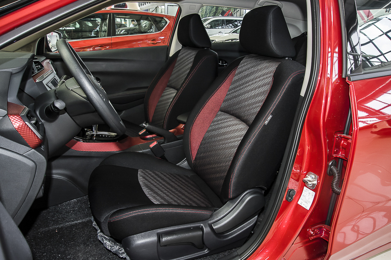 2019款LANNIA蓝鸟1.6L自动炫酷版国VI