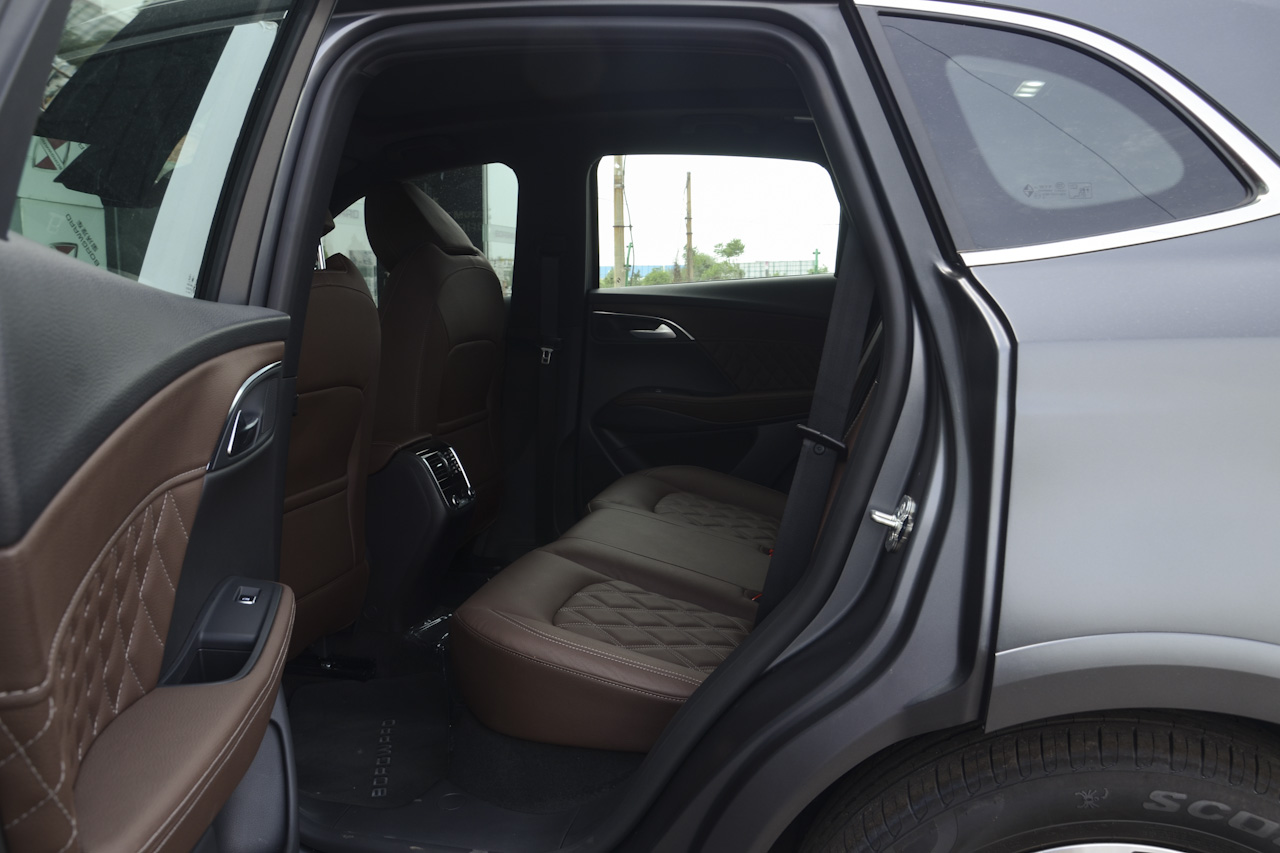 2018款宝沃BX7 2.0T自动TS四驱旗舰型