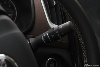 2018款斯威X7 1.5T手动尊贵型7座