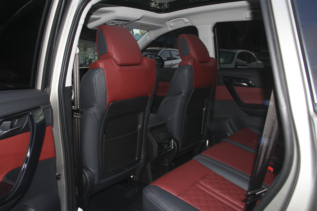 2018款风行T5 1.8T手动智享型260T