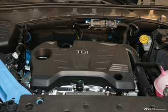 2019款荣威RX5 2.0T 30T自动Ali两驱智联网铂金版