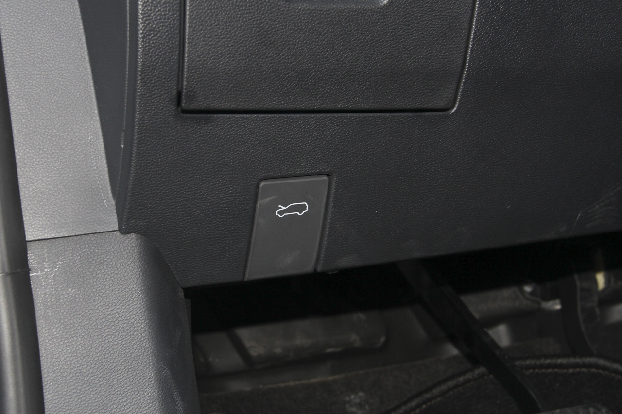 2017上汽大通D90 2.0T自动四驱天狼星