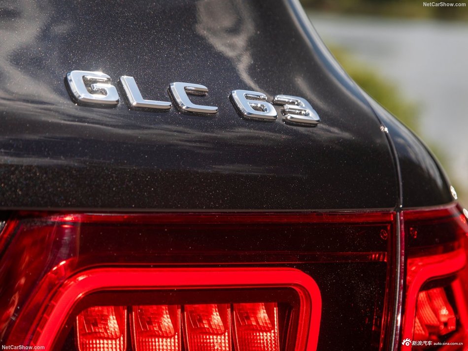 实力担当，价格走心，奔驰AMG GLC 11月热销，最大折扣8.3折