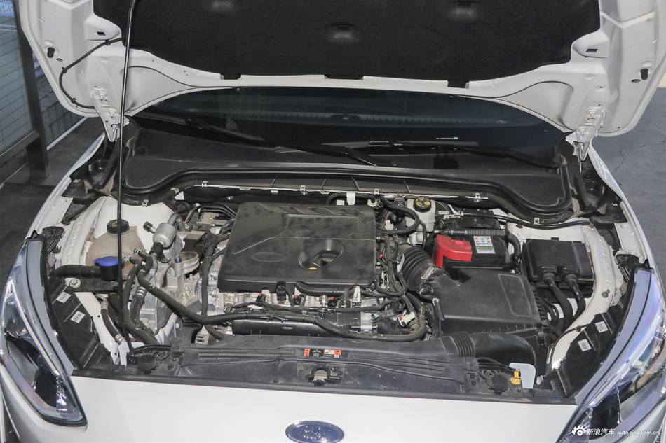 2019款福克斯三厢1.5T 锋耀型EcoBoost 180