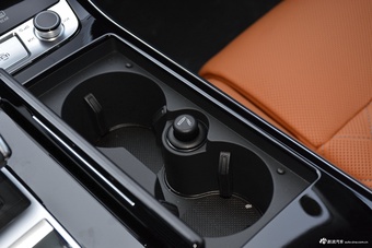 2022款奥迪A8L Horch创始人版 经典型