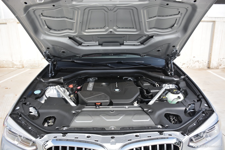 2019款宝马X4 2.0T xDrive25i M越野套装