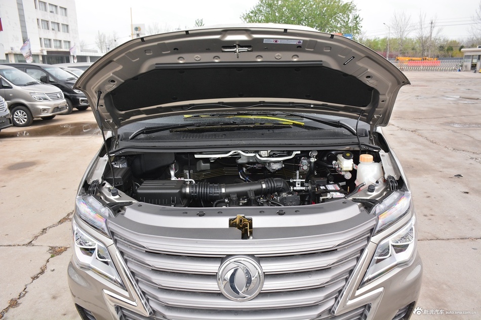  2020款菱智M5L 1.6L手动7座豪华型