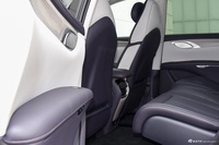 2023款智己LS7 90kWh Elite四驱版