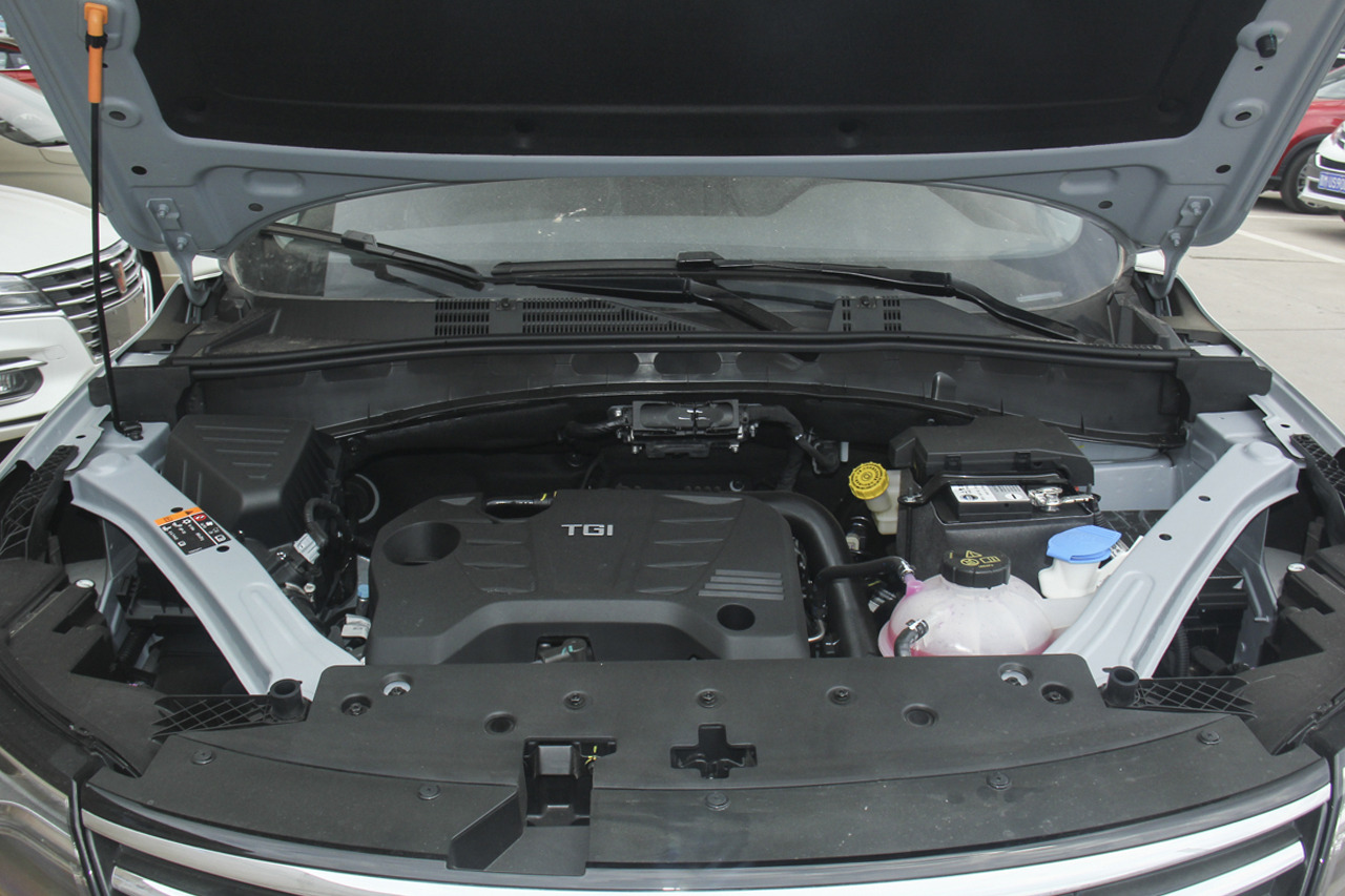 2019款荣威RX5 1.5T 手动两驱Ali智联网铂金版