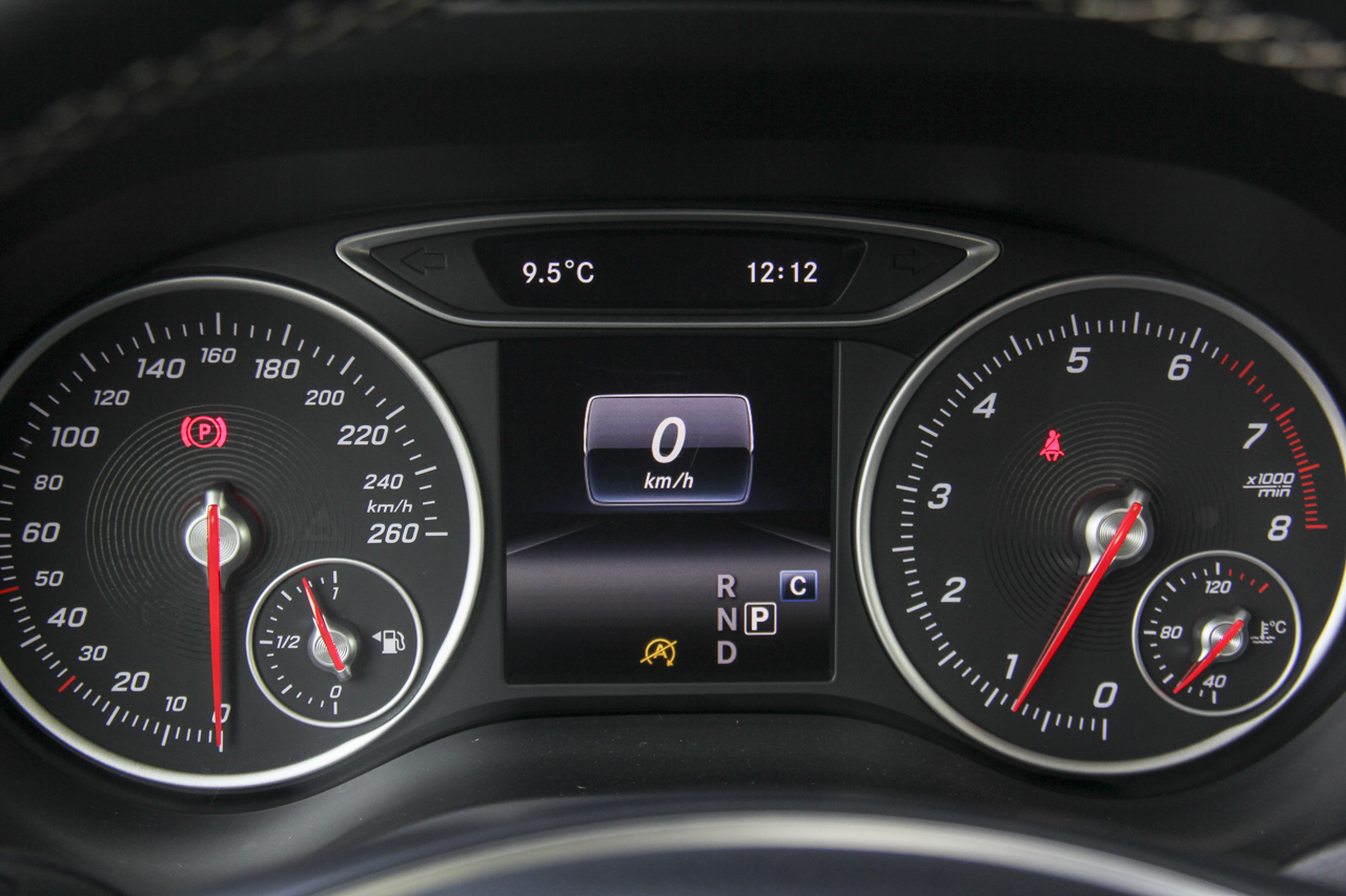 2019款奔驰B级B200 1.6T自动时尚型