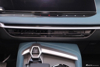 2026款MG7 2.0T自动 Trophy+ 超级运动版