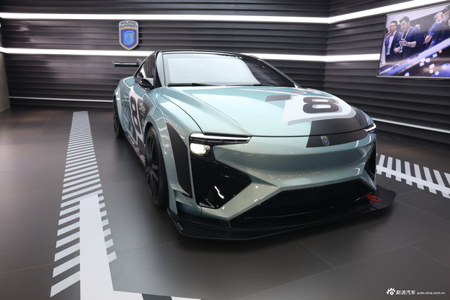 Gumpert Nathalie