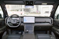 2024款极石01 尊享6座长续航版