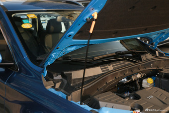 2019款荣威RX5 2.0T 30T自动Ali两驱智联网铂金版