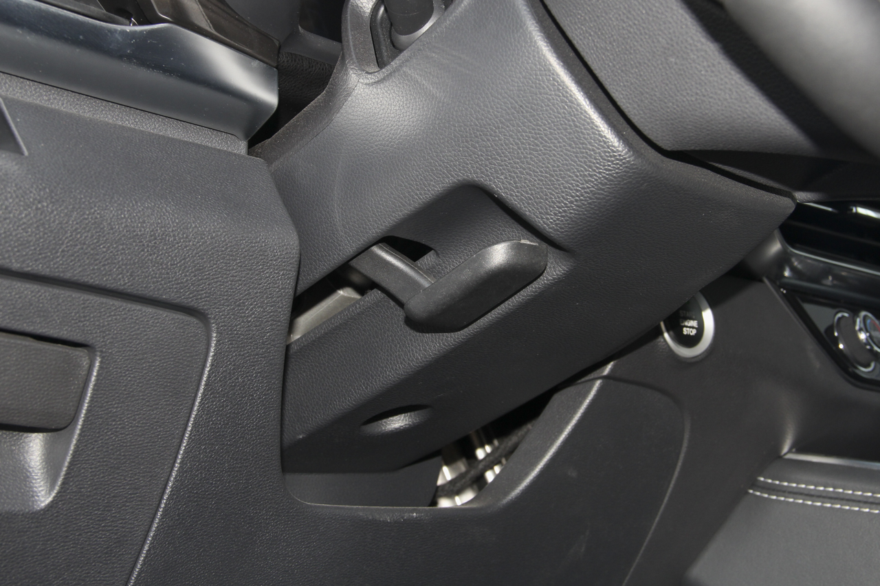 2017上汽大通D90 2.0T自动四驱天狼星