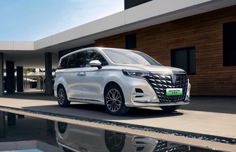 2024款荣威iMAX8 DMH 1.5T 官图