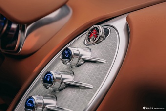 2026款F.K.P. Hommage标准版