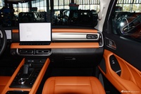 2026款长城炮 2.4T乘用炮自动柴油四驱尊享型