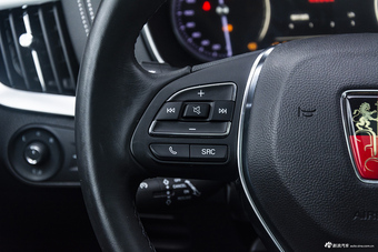 2019款荣威RX5 2.0T 30T自动Ali两驱智联网铂金版