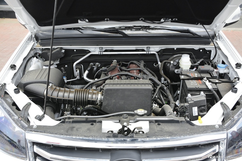  2020款风骏5 2.4L手动汽油两驱超值型大双排