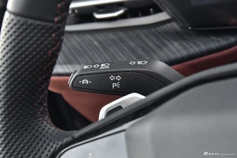 2026款奥迪Q5L 智混豪华版