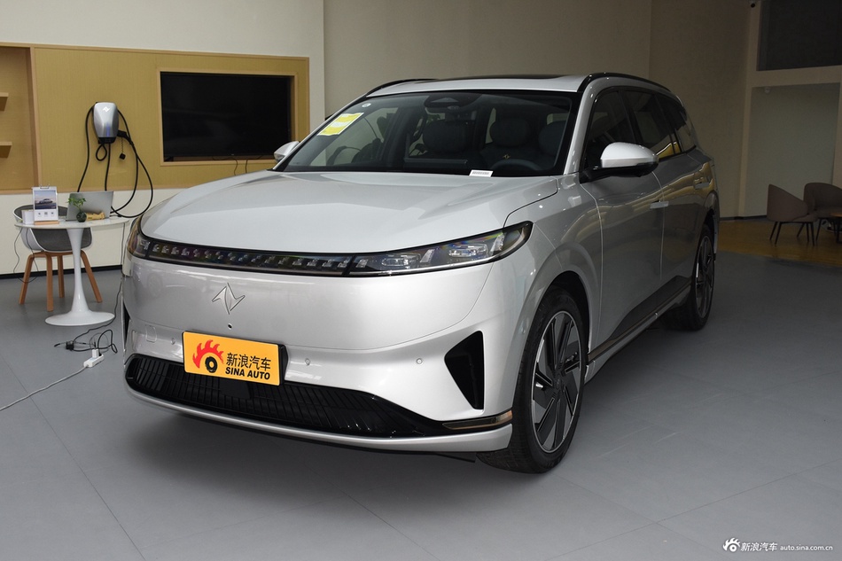 2024款eπ008 210Max增程版