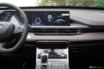 2025款瑞虎7 卓越版 1.5T CVT豪华版量子灰