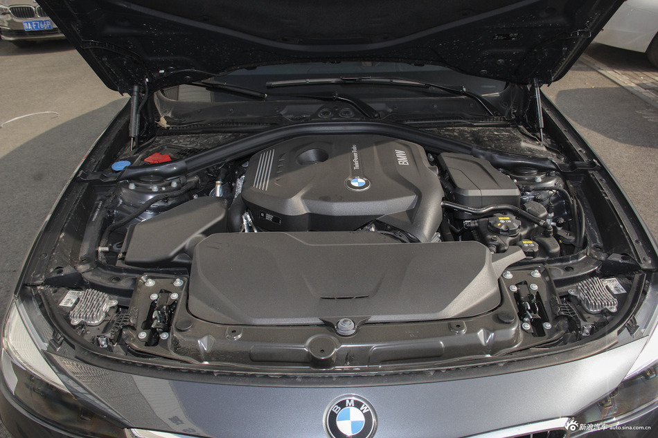 2019款宝马3系GT 2.0L自动320i M运动型