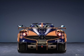 2026款Huayra 70 Derecho 官图