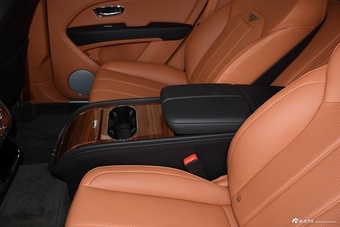 2024款添越 4.0T V8