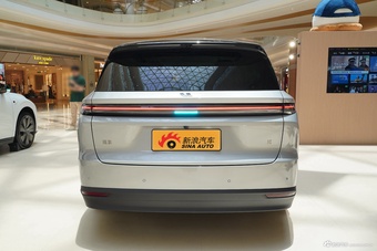 2025款理想i8 高配