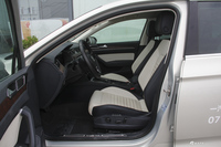 2018款迈腾2.0T自动380TSI DSG旗舰型