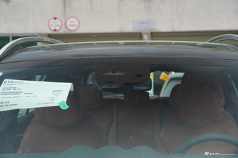 2025款奔驰GLC改款 300 L 4MATIC 豪华型 7座