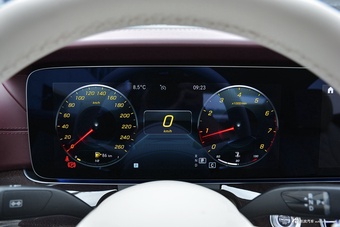 2021款奔驰E级 改款 E 260 轿跑车