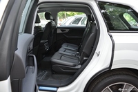 2019款奥迪Q7 45TFSI S line运动型