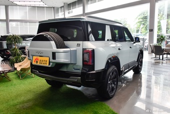 2025款豹8 智勇旗舰版 5座