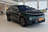 2024款理想L8 Ultra