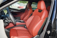 2024款奥迪Q6 45 TFSI quattro 黑武士版 6座