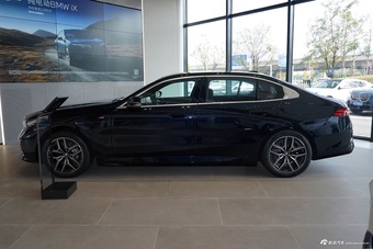 2026款宝马i5 eDrive 40L M运动套装